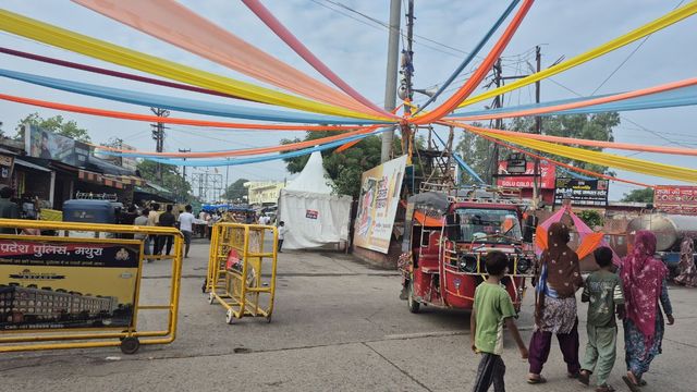मुड़िया मेला: मथुरा में शुरू होगा लोगों का रेला, पांच दिन तक रहेगी दिन-रात रौनक; तैयारियां पूरी
