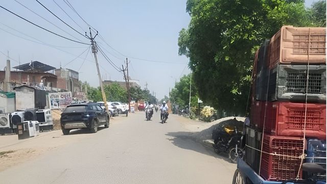 मऊ में 15.26 करोड़ से बनेगा गौरव पथ, महादेव मंदिर पहुंचना होगा आसान
