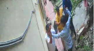 सीसी कैमरा फुटेज और आडियो रिकार्डिंग के आधार पर आरोपितों की चल रही तलाश। फोटो- वीडियो ग्रैब