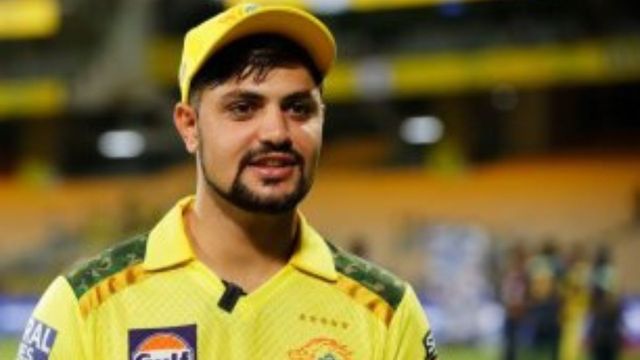 मेरठ में क्रिकेटर समीर रिजवी के पिता से जुड़ी संपत्ति पर चला बुलडोजर, अवैध निर्माण ध्वस्त