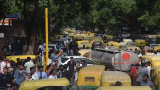 शिक्षा मंत्री के इस्तीफे के बाद जंतर मंतर से टालस्टाय मार्ग होते हुए वापस जाते प्रदर्शनकारी। विपिन शर्मा