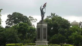 देहरादून के गांधी पार्क स्थित शहीद स्मारक।