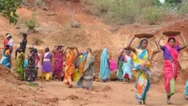 हिमाचल प्रदेश में वीबी-जी राम जी योजना का घूमा पहिया, कांगड़ा में जिले में 11,619 विकास कार्य हुए आरंभ
