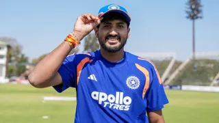 यश ठाकुर