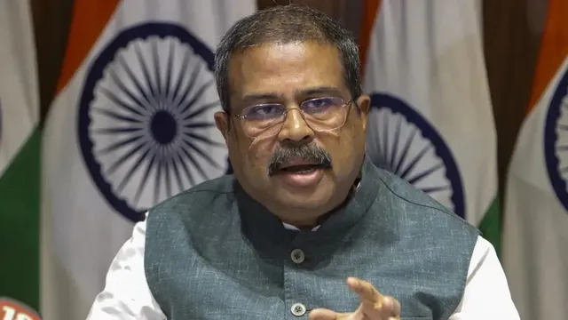 संपादकीय: त्यागपत्र से उठे सवाल