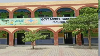 हरियाणा: हिसार के सरकारी स्कूल में टूटी दीवार बनी हादसे की वजह (प्रतीकात्मक फोटो)