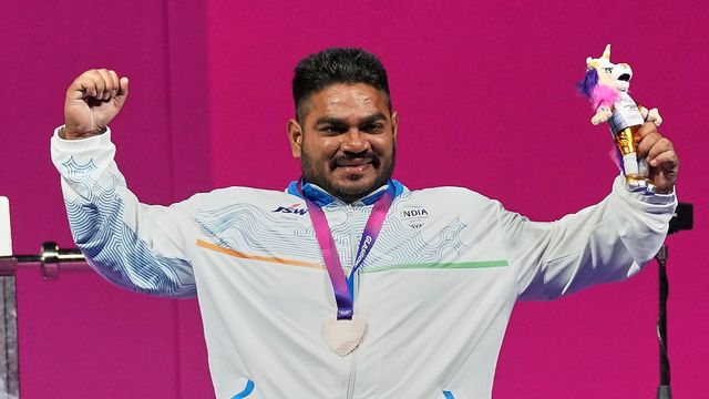 Commonwealth Games: झंडू कुमार ने जीता भारत के लिए पहला मेडल, प्‍वाइंट्स टेबल में टॉप-10 में हुई एंट्री