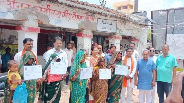 दरभंगा में अब अपना भी होगा घर, भूमिहीन परिवारों को मिला जमीन का अधिकार, खिल उठे चेहरे
