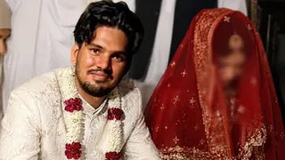 इसमें दूल्हा दुल्हन की प्रतीकात्मक तस्वीर (एआई जनरेटेड)