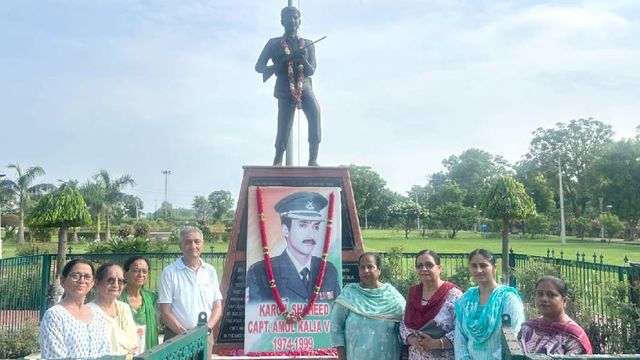 कारगिल विजय दिवस 2026: लोगों ने बलिदानी कैप्टन अमोल कालिया को किया याद, नंगल में दी भावभीनी श्रद्धांजलि
