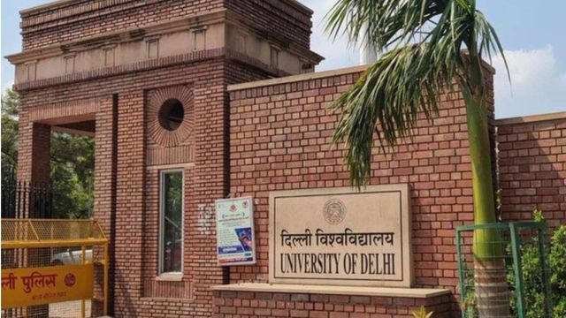 DU Admission 2026: नए शहर में नहीं होंगे परेशान! फ्रेशर्स के लिए PG-Flat ढूंढ रहे सीनियर्स
