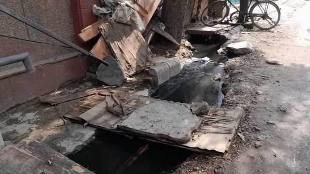 यमुनापार में खुले नाले बने मौत का कुआं! प्रशासन की लापरवाही से बढ़ रहा खतरा
