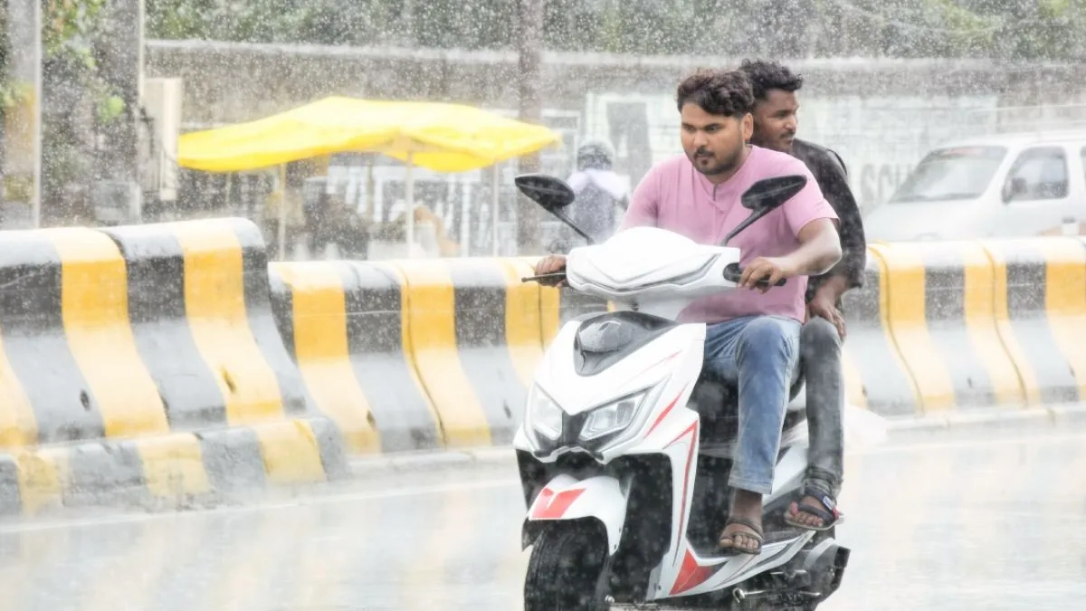 यूपी में फिर सक्रिय होगा मानसून, कल लखनऊ सहित 60 जिलों में भारी बारिश का अलर्ट, बिजली गिरने की चेतावनी