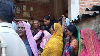 आजमगढ़ में पारिवारिक कलह के बाद मां ने दो बच्चों को पोखरे में फेंका, बच्चों की मौत।