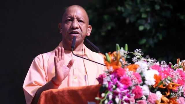 मैनपुरी को 682 करोड़ की सौगात: विकास योजनाओं के साथ सीएम योगी सपा के गढ़ में करेंगे चुनावी शंखनाद
