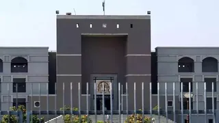 गुजरात उच्च न्यायालय ने तलाकशुदा महिला को विधवा का दर्जा दिया