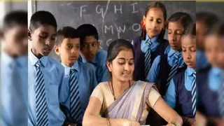 झारखंड के विद्यालयों में शिक्षकों की अनुपस्थिति चिंताजनक। (प्रतीकात्मक फोटो)