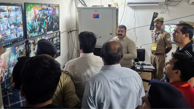 सीसीटीवी की नजर और धरातल पर पैनी निगाह, मथुरा में डीएम ने परखी मुड़िया मेले की हर व्यवस्था