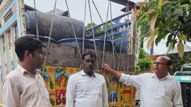 मैनपुरी में मिलावटी तेल का बड़ा खुलासा, 3000 लीटर संदिग्ध ऑयल जब्त