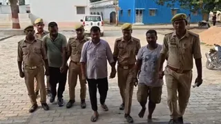 आजमगढ़ में फर्जी नौकरी गिरोह के तीन और सदस्य दबोचे गए, 12 गिरफ्तारियां।