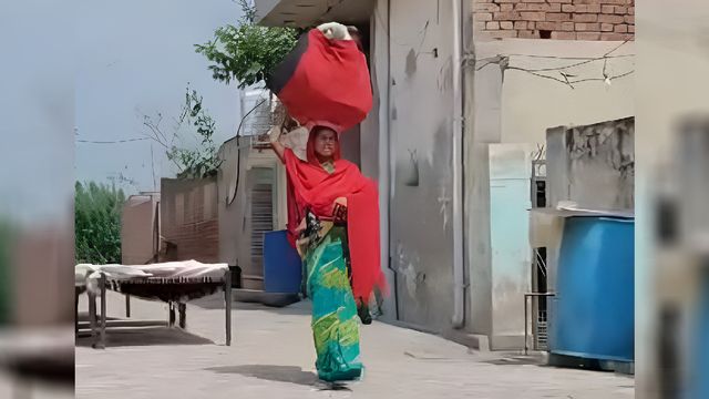 'पुराने बर्तन के बदले गहने और 1 लाख कैश...', कैथल में झांसे में आईं 7 महिलाएं; बेहोश करके लाखों का आभूषण लेकर फरार
