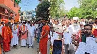 झज्जर में विजय मंत्र कीर्तन से गौ माता को राष्ट्रीय सम्मान की मांग (फोटो: जागरण)