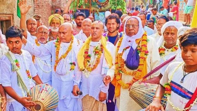 गोवर्धन में 470वां मुड़िया महोत्सव: संत निभाएंगे सनातन गोस्वामी की परंपरा, सुबह-शाम कीर्तन और शोभायात्रा
