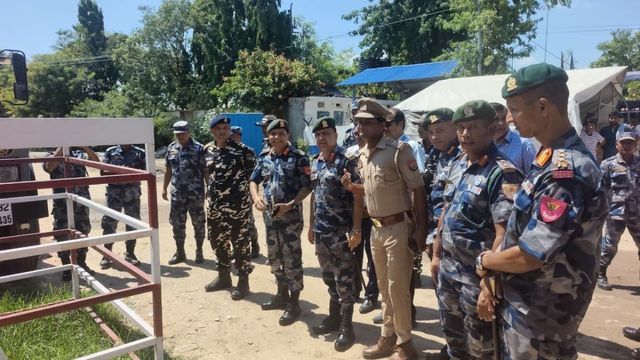 सोनौली बॉर्डर पर नेपाल की 15 सदस्यीय 'इंटरैक्शन टीम' तैनात, तस्करों और घुसपैठियों पर रखेगी पैनी नजर
