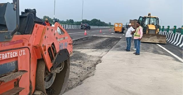 Lucknow-Kanpur Expressway की बड़ी खामी आई सामने! जगह-जगह जलभराव, डिवाइडर किनारे जमा पानी ने खामियां उजागर कीं
