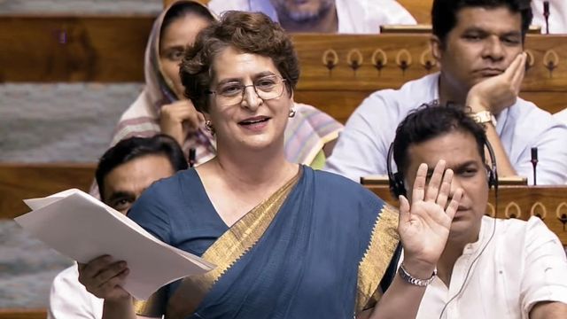 'कैमरे का नहीं, दिल का एंगल बदलें पीएम मोदी', प्रियंका गांधी ने पेपर लीक विरोधी कानून पर सरकार पर साधा निशाना

