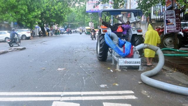 ओल्ड राजेंद्र नगर में जलभराव का डर बरकरार, प्रशासन के दावों की खुली पोल
