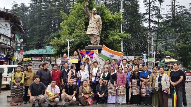 चीनी दमन के विरोध में 640 KM की शांति पदयात्रा पर निकला तिब्बती एक्टिविस्ट, पहाड़ी रास्तों से पहुंचेगा लेह