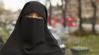 शिलांग से फरार बांग्लादेशी महिला ने बिहार के किशनगंज में की शादी