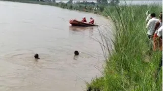 कासगंज में गंगा नदी में डूबे युवक