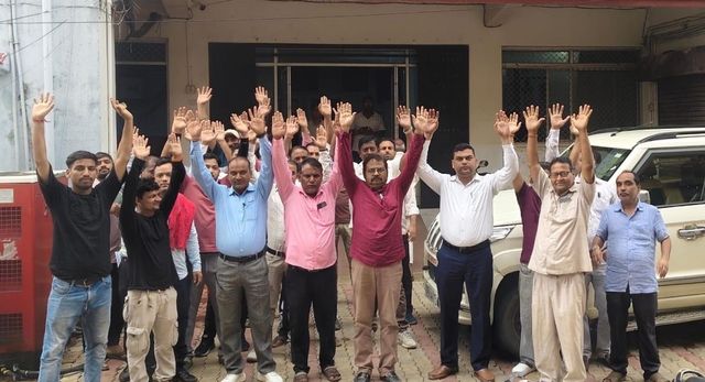 भंसार एजेंटों की हड़ताल समाप्त, नेपाल के लिए आज से रवाना होंगे मालवाहक