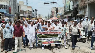 कर्मचारियों का प्रदर्शन। जागरण