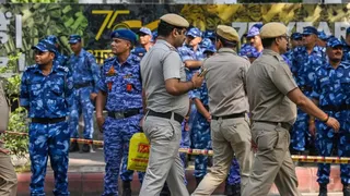 केंद्रीय दिल्ली में 20 जुलाई 2026 के प्रदर्शन में गोली लगने के दावों को मेडिको-लीगल केस (MLC) रिपोर्ट ने खारिज कर दिया है। फाइल फोटो