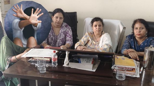नग्न अवस्था में बनाया वीडियो, एक घंटा दुष्कर्म की कोशिश करता रहा आरोपी; निर्वस्त्र भागी छात्रा ने बताई आपबीती
