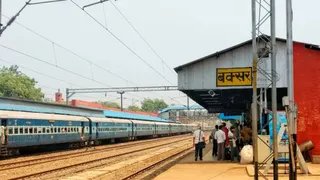 एक दशक से सिर्फ सपने देख रहा बक्सर रेलवे स्टेशन