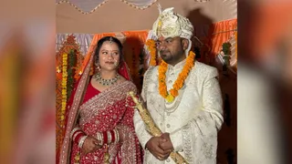मात्र आठ महीने पहले हुई थी शिक्षिका सृष्टि की शादी।