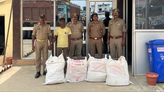 चंदौली में 80 लीटर कोडीनयुक्त कप सीरप के साथ इनामी ट्रक चालक गिरफ्तार, मास्टरमाइंड तक नहीं पहुंची पुलिस
