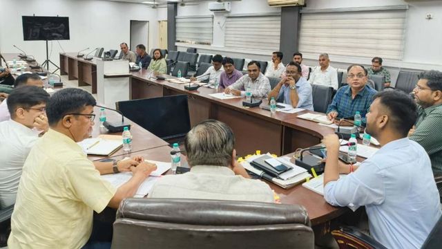 वीबी-जी राम-जी अधिनियम 1 जुलाई 2026 से लागू, ग्रामीण रोजगार गारंटी 100 से बढ़कर 125 दिन हुई
