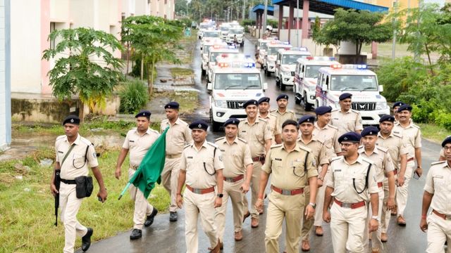 गोड्डा में पुलिस पेट्रोलिंग होगी और मजबूत: बेड़े में शामिल हुए 20 नए डायल 112 वाहन, SP ने दिखाई हरी झंडी
