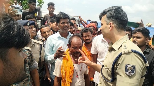 'तुम्हारा नाम जंगली है?', इतना बोलते ही पूर्व सरपंच के बेटे को गोलियों से भून डाला; खगड़िया में दिनदहाड़े मर्डर

