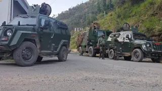 राजौरी के थानामंडी जंगल में आतंकी अड्डा ध्वस्त, सुरक्षाबलों को बड़ी सफलता।