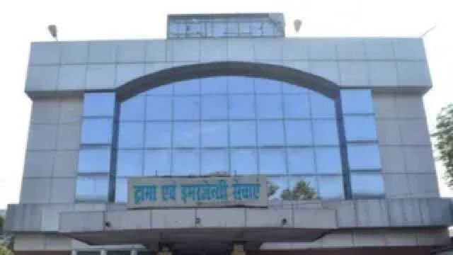प्रयागराज में एक IAS व दो IPS समेत 19 अफसरों के टूटेंगे बंगले, 15 अगस्त तक खाली करना है; SRN अस्पताल का होगा उच्चीकरण