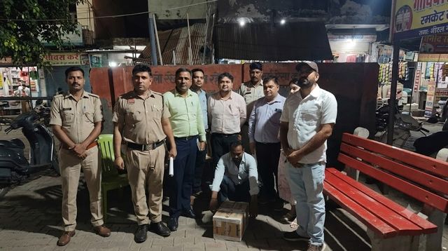 'गर्भवती महिला' को बनाया फर्जी ग्राहक, इशारा मिलते ही दबिश; पलवल के इस्लामाबाद में 12वीं पास डॉक्टर का भंडाफोड़