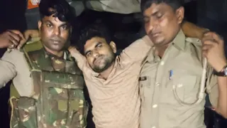 पुलिस मुठभेड़ में गो-तस्कर गिरफ्तार।