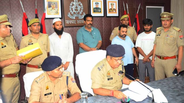 शामली पुलिस ने साइबर ठगी करने वाले दो बड़े अंतरराज्यीय गिरोह का किया राजफाश, चार आरोपी गिरफ्तार
