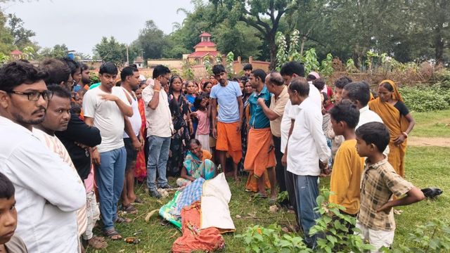 हजारीबाग में 25 जंगली हाथियों के झुंड ने ली ग्रामीण की जान, वन विभाग ने दिया मुआवजे का आश्वासन